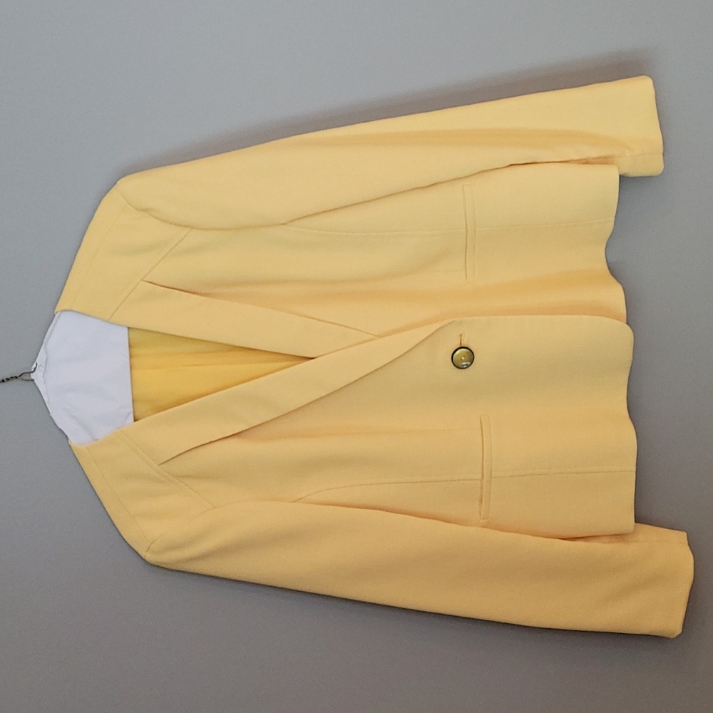 Jones Studio Blazer Size 16